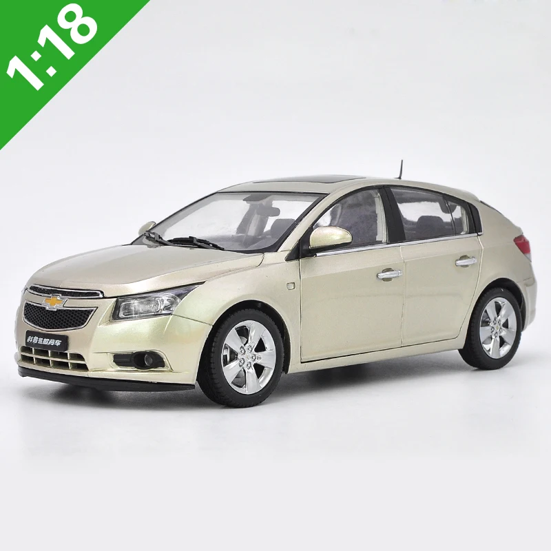 Оригинальная коробка 1:18 высокая точность Chevrolet CRUZE версия для путешествий сплав