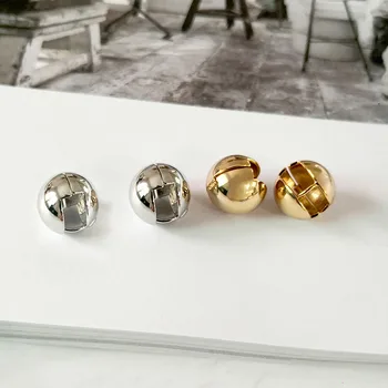 

New Simple Wild Ball Ear Hoop Geometric Spherical Earring Ms. Frosty Personality Daily Party Banquet Jewelry Accessories