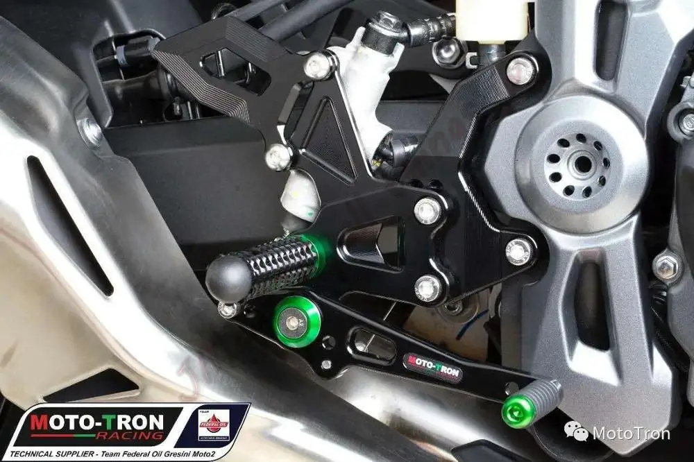 Мотоцикл с ЧПУ Регулируемая ножная Rset для KAWASAKI Z900- гоночная Передняя педаль - Цвет: Black-Green