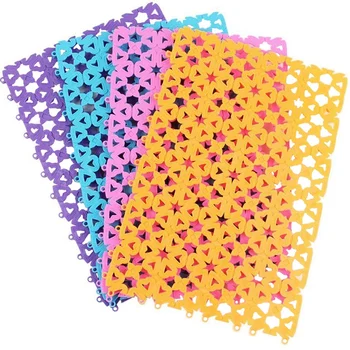 

4-Pack Pet Mat for Bunny Rabbit Cage Plastic Heart Hole Splice Feet Pad Water Leak Holder in Cages Dog Cat Rabbit Mats