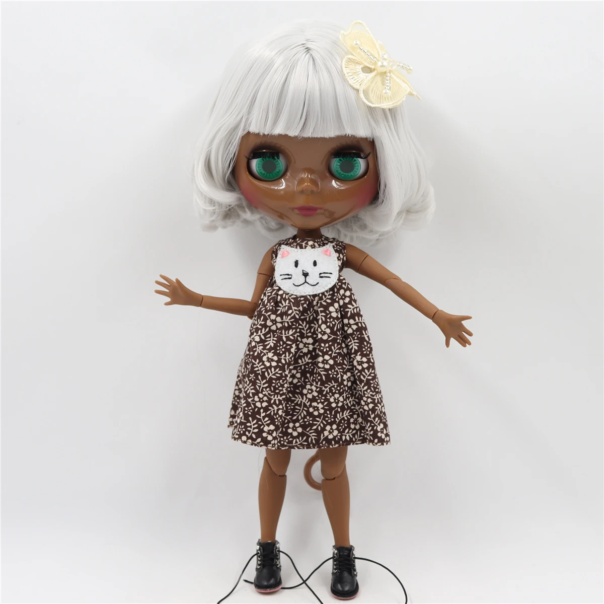 Neo Blythe Doll with Grey Hair, Black skin, Shiny Face & Jointed Body 1