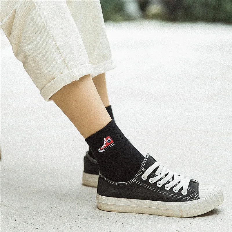 Women Socks Autumn Winter New Cotton Embroidery Cartoon Black White Tube Ladies College Wind Personality Casual Sports Sock