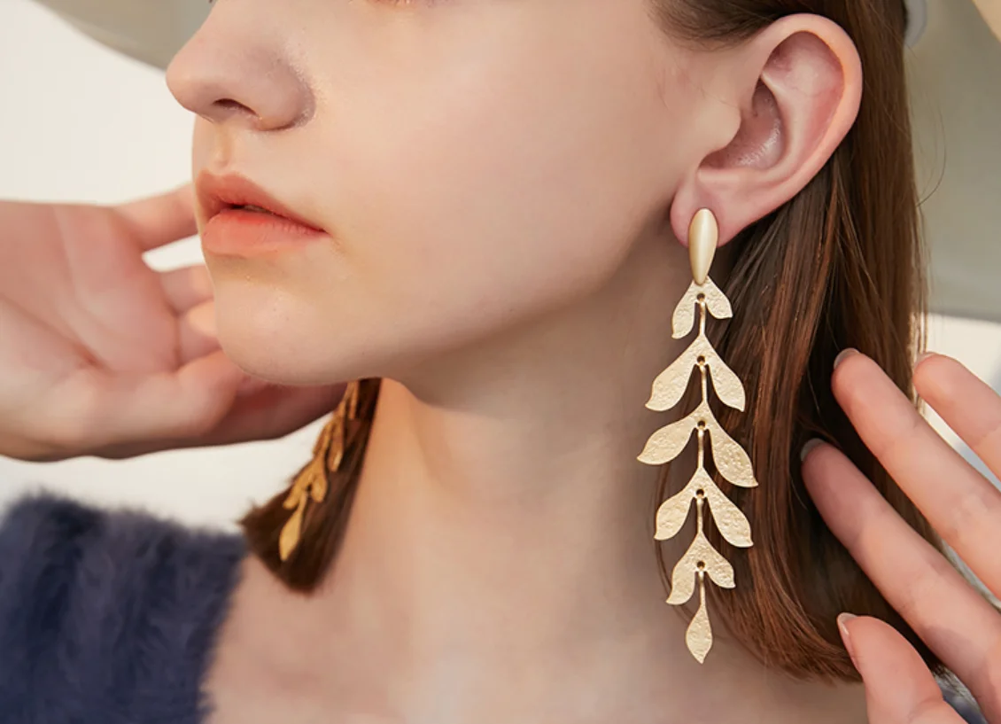 

trend Leaf simple earrings wild Evening party Unusual Unique earrings for women fashion jewelry