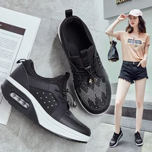 Женская обувь на мягкой подошве; повседневная обувь на толстой подошве; кроссовки; прогулочная обувь; женская уличная обувь