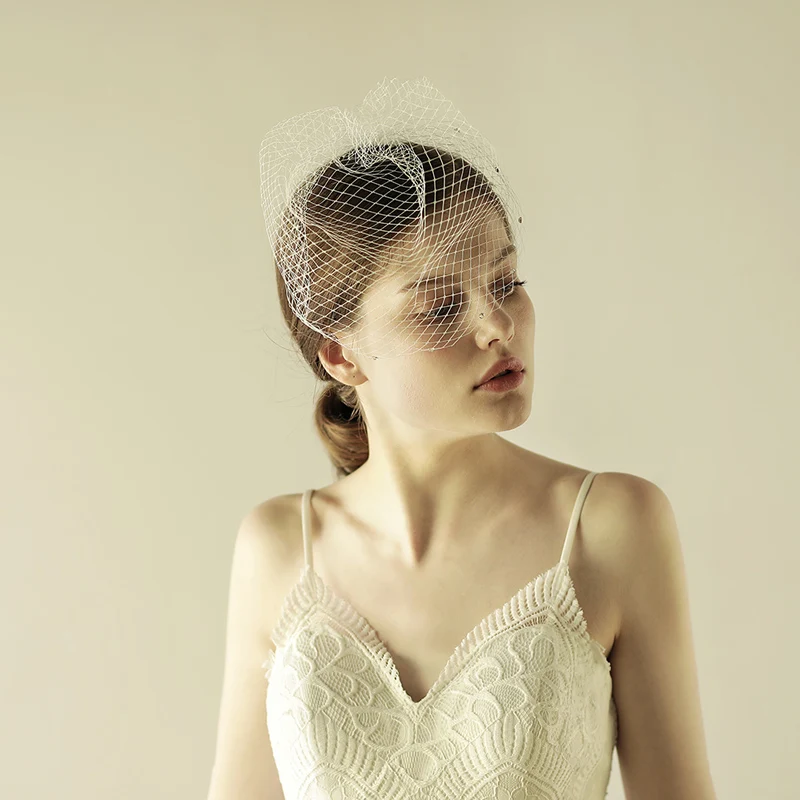 Alilove Shiny diamond cathedral wedding veil with comb bridal birdcage veil organza vintage bridal white veil