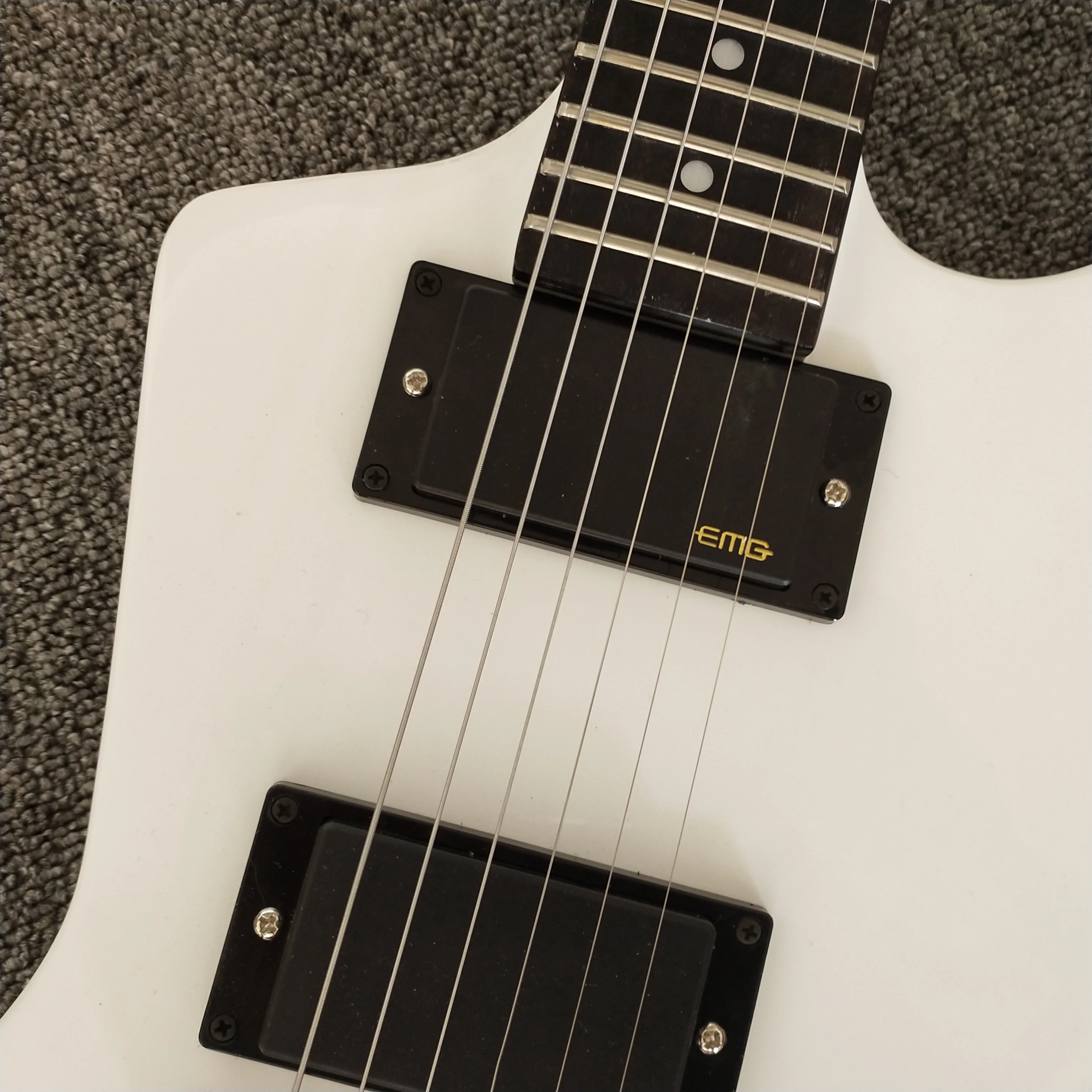 JH LTD Snakebyte модель, белая электрогитара, гитара с надписью James Hetfield, гриф из черного дерева, черный hardwareFree