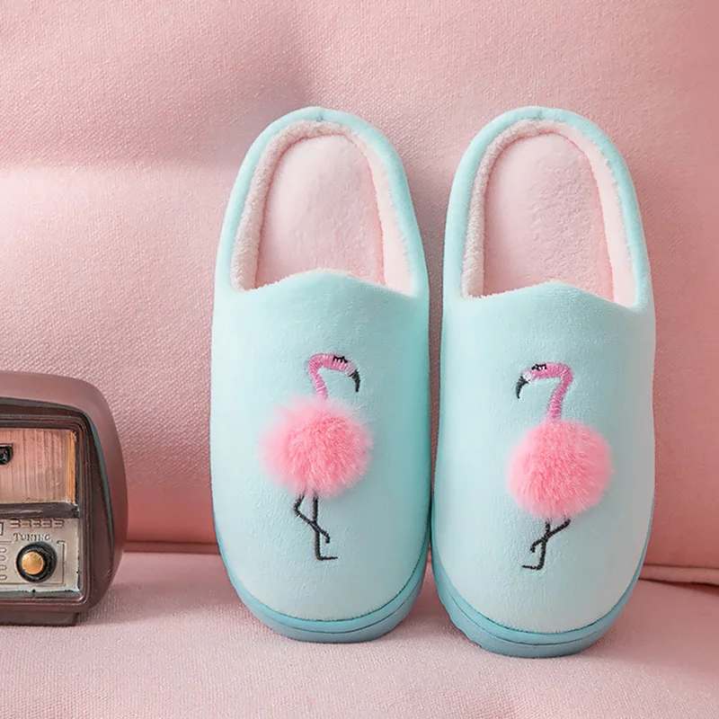 Зимние женские тапочки; большие размеры 43-45; красивые домашние тапочки из флока с рисунком Фламинго; женская мягкая домашняя обувь из плюша на резиновой подошве