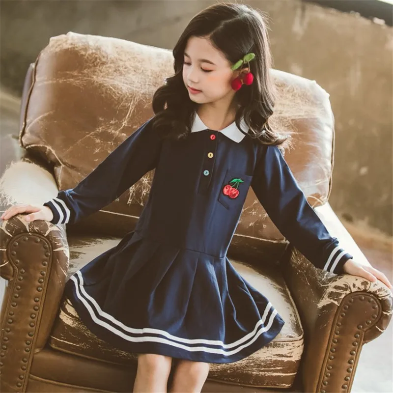 

Girls Cherry Embroidered Gold Velvet Dresses Pleated Skirt Country Wind Skirt Plus Velvet Girls Suits