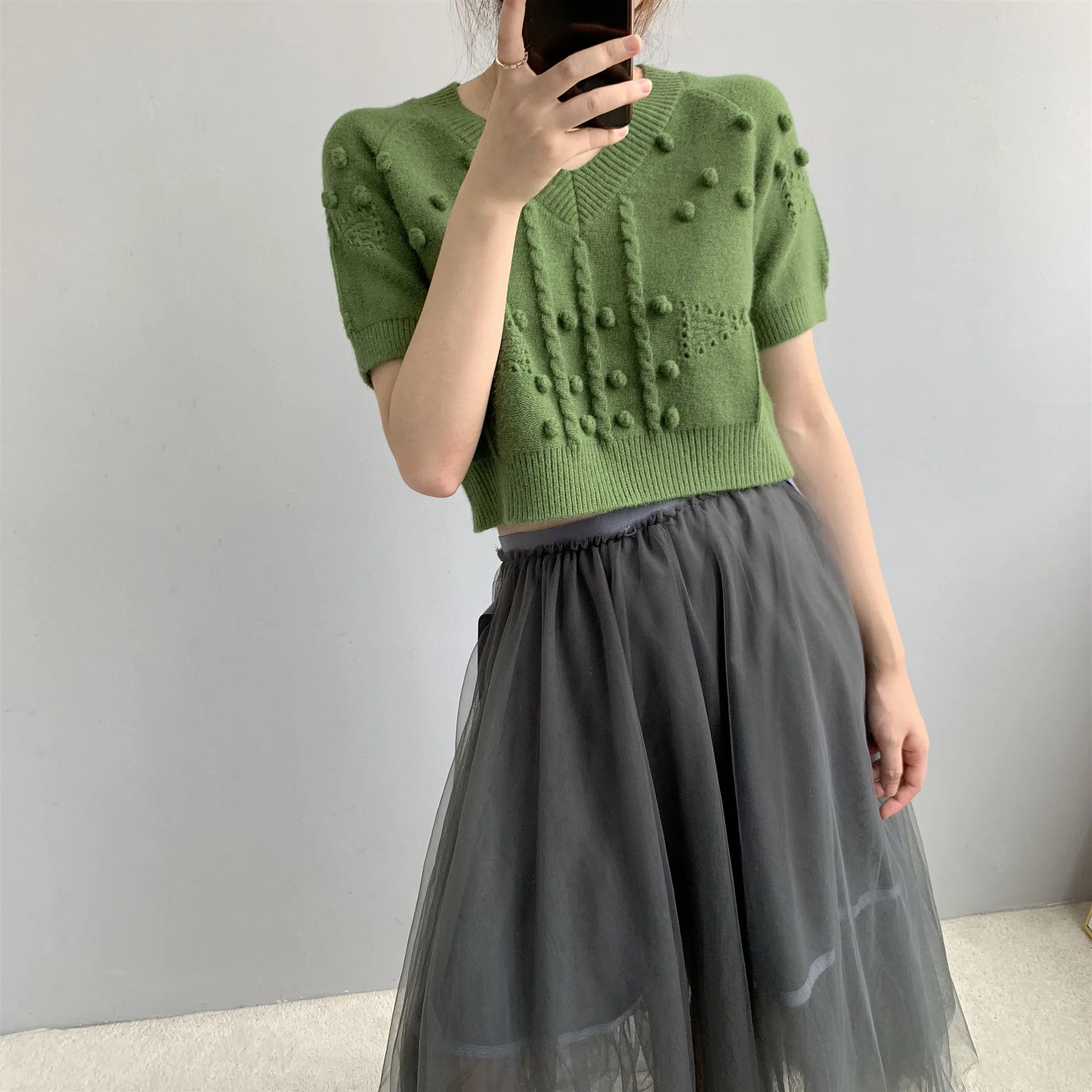 

Wool Ball Decorate Short sleeved Sweater Women Pullovers 2019 new Autumn short Knitted Tops