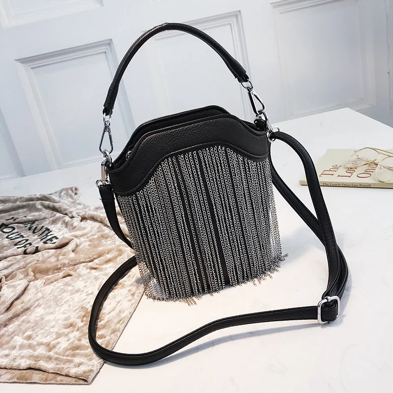 

South Korea Chain Small Bag Cool Tassels Bucket Bag Mobile Phone Bag Mini Handbag Women's Shoulder WOMEN'S Bag Fashion