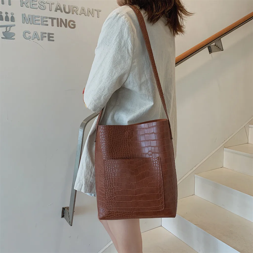 

Large Capacity Bags Women Retro Serpentine Pattern Handbag High Quality PU Leather Shoulder Messenger Bags Ladies Casual Totes