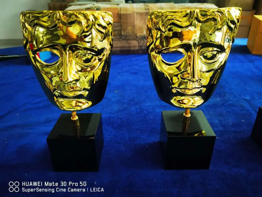 BAFTA Awards, Metal replica BAFTA Awards ,Britsish Academy Film Awards for Celebrations Gif 4