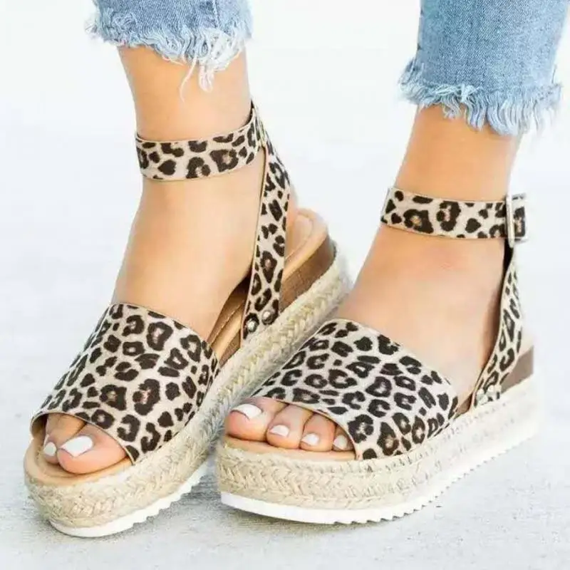 2021 Summer New Shoes Womens Sandals Students Flat Platform Shoes Women Soft Patent Leather Gladiator Sandals Female Beach Shoes