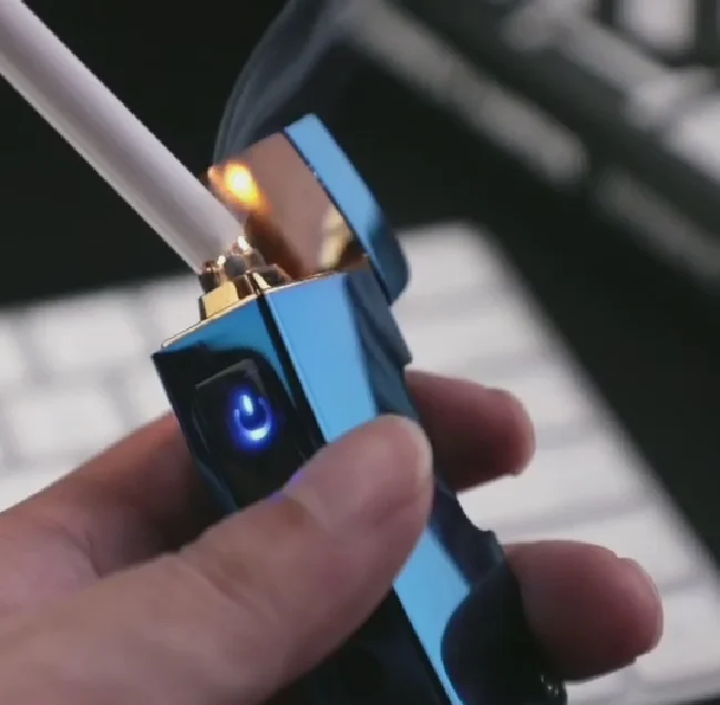 Smokeless Lighter Cigarette Lighters with Red Laser Pointer Knife Bottle opener Gadgets USB 500mah Battery Built-in | Электроника