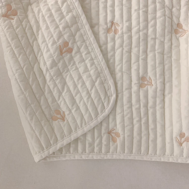Korean-Baby-Quilt-Bedding-Set-Cotton-Cherry-Embroidery-Quilting-Kids-Sets-in-Crib-Bed-Duvet-Quilts-for-Newborn-Baby-Girl-Boy-Cot-07
