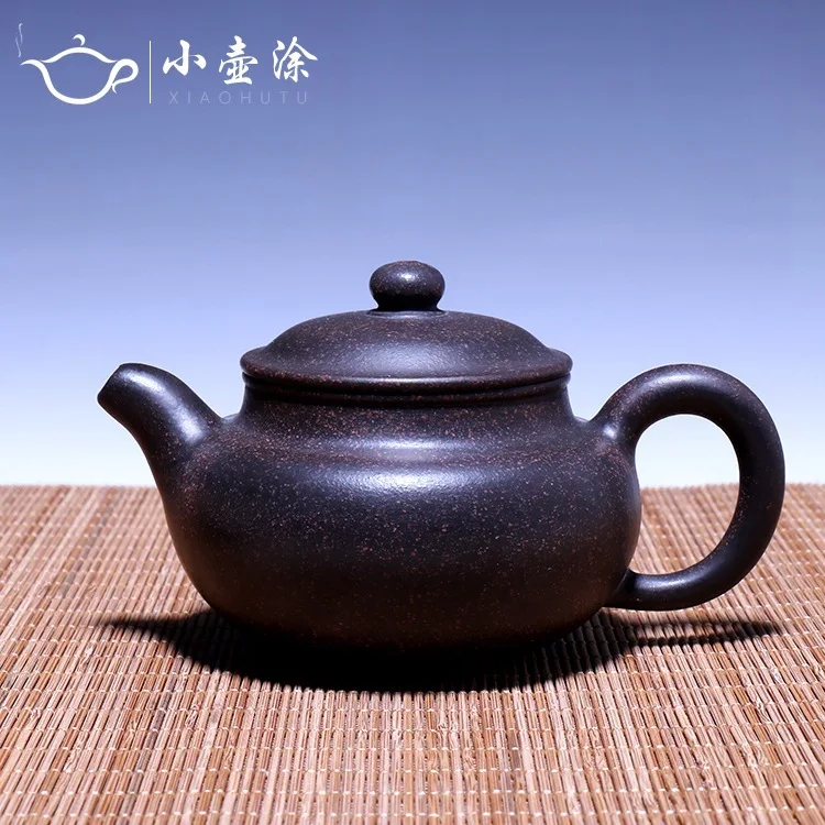 

Yixing recommended all hand Lu Weiping recommended undressed ore black diamond zhu mud archaize pot sketch 195 cc