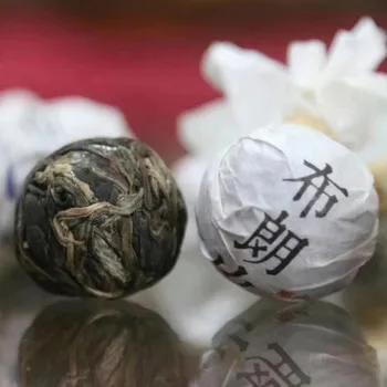 

Pu'er Tea, a Senior Ancient Tree in Menghai, Yunnan Province, China Xiaotuo tea parcel post