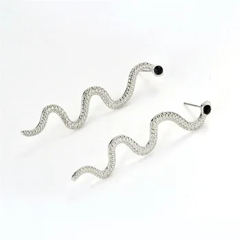 

TF-117 Trendy Fashion Metal Punk Snake Stud Earrings Woman Girls 2020 New Vintage Creative Gold Color Snake Earring Party Jewelr
