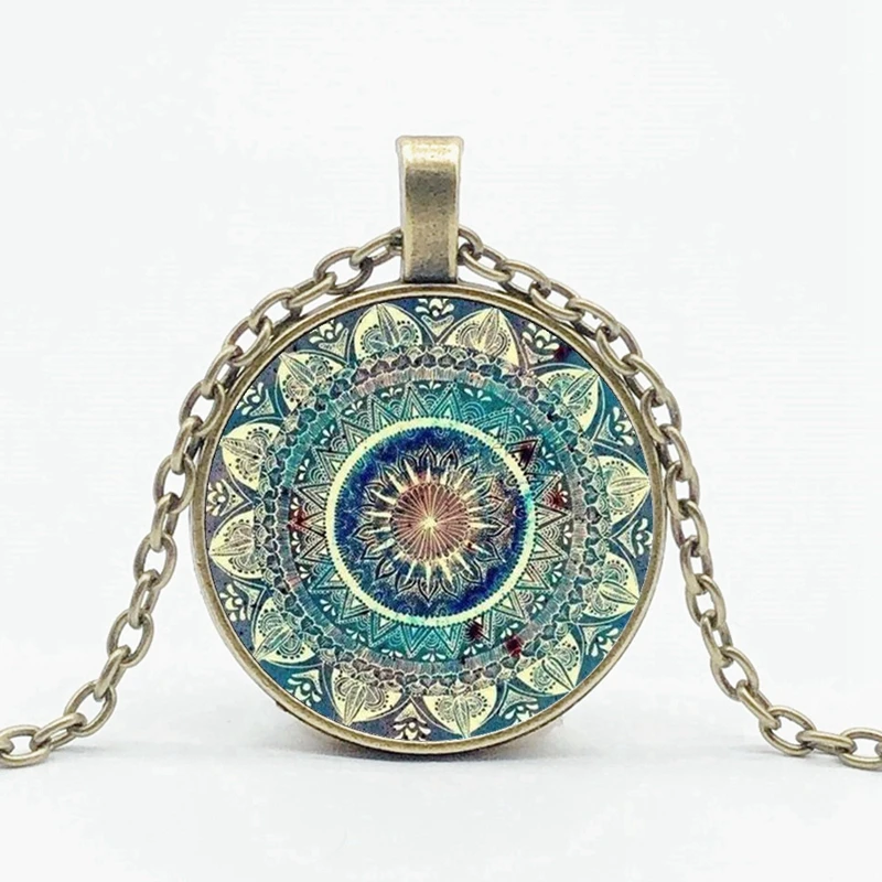 

Retro New Mandala Energy Diagram Necklace Yoga Crystal Dome Pendant Necklace Gift Wholesale