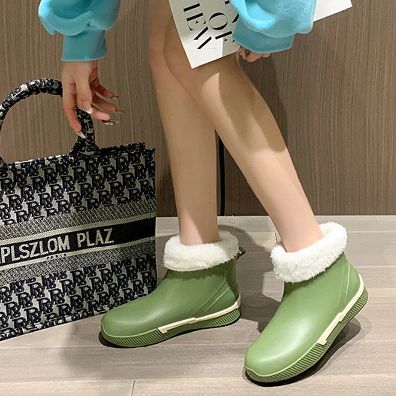 Women's Plus Velvet Warm Rain Boots Winter Waterproof Non-Slip Rain Boots Garden Kitchen Outdoor Waterproof Shoes