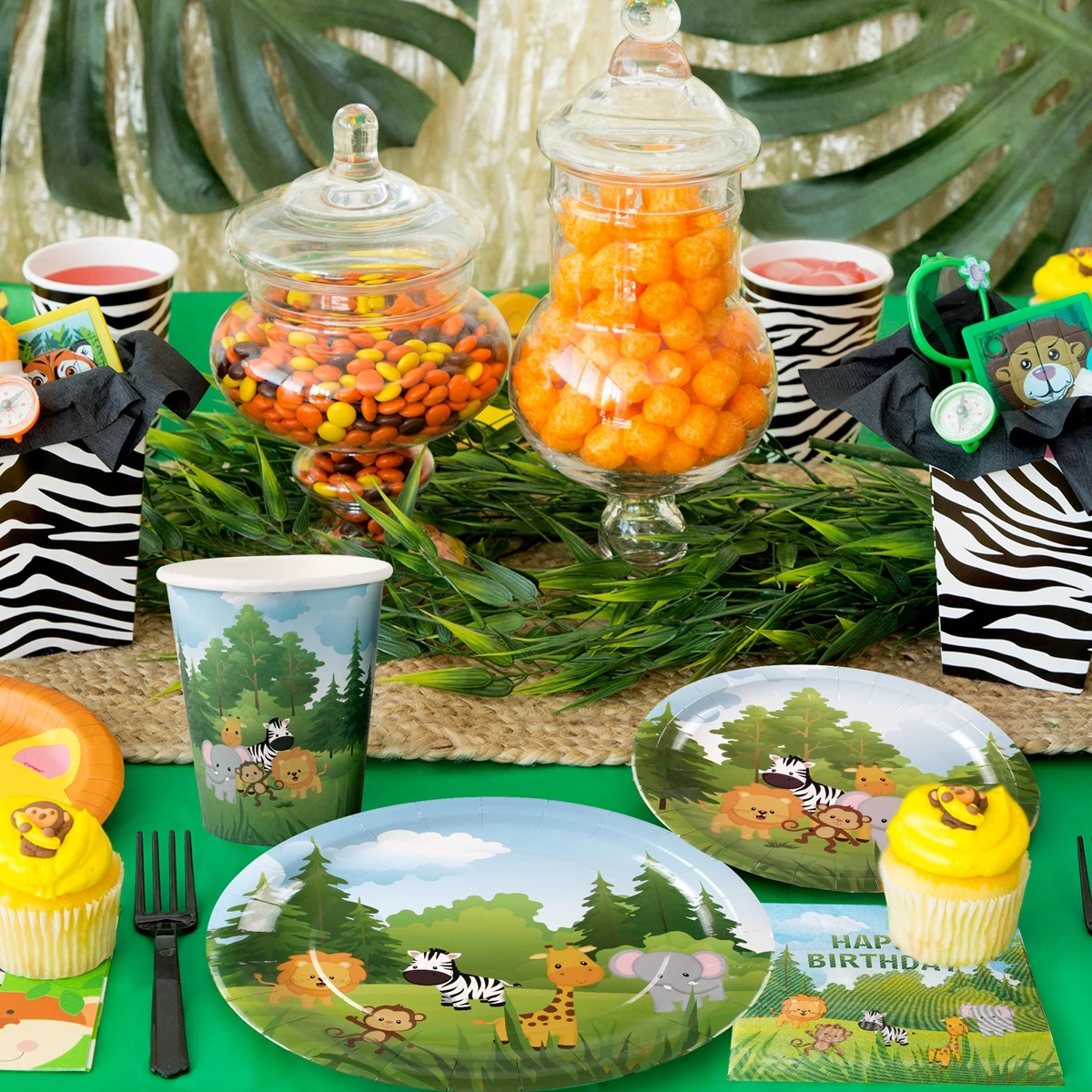 Huiran/вечерние принадлежности для животных на ферме, украшение для вечеринки в честь Дня Рождения, детская одноразовая посуда для вечеринок, декоративные бумажные тарелки