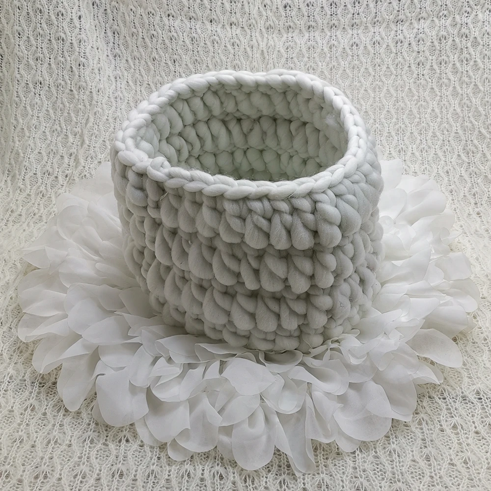 

150x100cm Posing Layer Backdrop+Knitted Basket+50cm Flower Style Mat Soft Chiffon Cushion for Newborn Baby Photography Prop