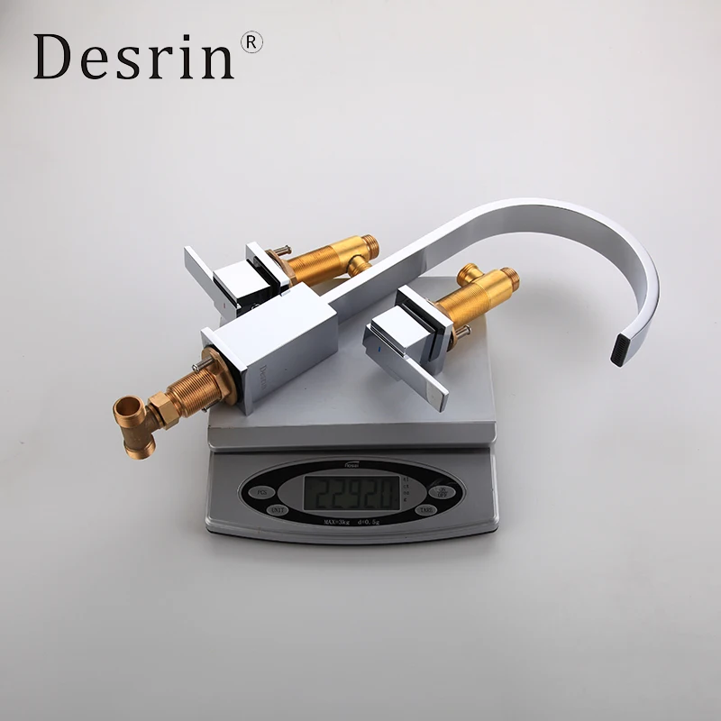 Современный хромированный кран Desrin с двойной ручкой для ванной комнаты