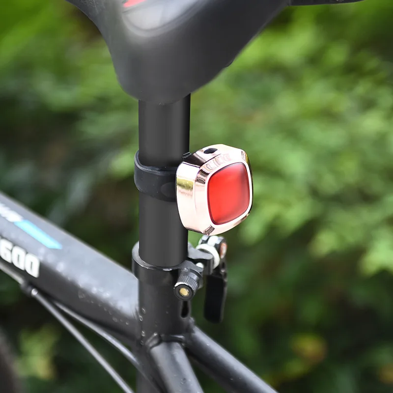 Xmund XD-BL4 60 Lumens 16 COB Smart 10H Running Sensor Time 5 Modes USB 90° Adjustable IPX6 Waterproof Cycling Bike Tail Light