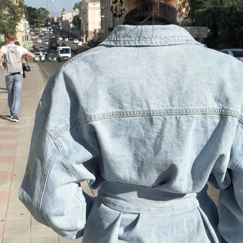 Новая осенняя одежда джинсовая куртка с отложным воротником однобортный широкий пояс тонкий женский пиджак негабаритный средней длины куртка