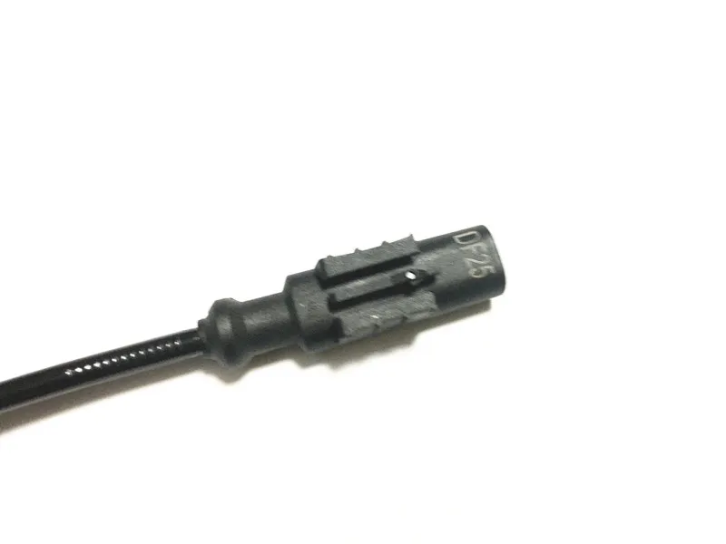 Speed sensor (For ABS ) for Benelli 752S TRK502 TRK502X Leoncino500 502C / TRK Leoncino 500 502 502C motorcycle speed sensor