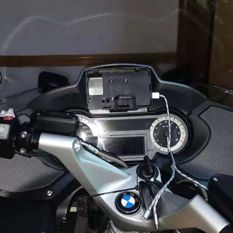 4.2-6.3 inches Phone GPS Navigation Bracket USB Charger for BMW R1200RT 2015 2016 2017 2018 2019 Original Navigation Bracket Use only (8)