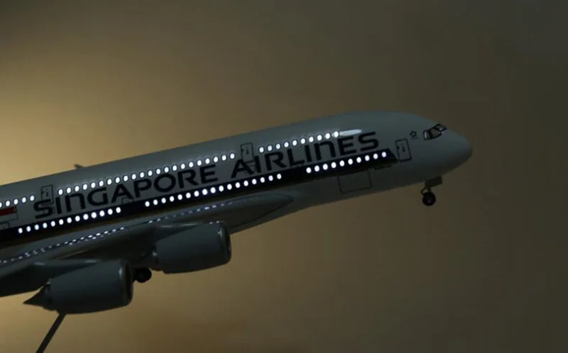 50,5 см самолет 1/160 Airbus A380 сплав самолет Сингапур модель самолета проблесковый маячок и колесо литья под давлением Пластиковые Самолет коллекция