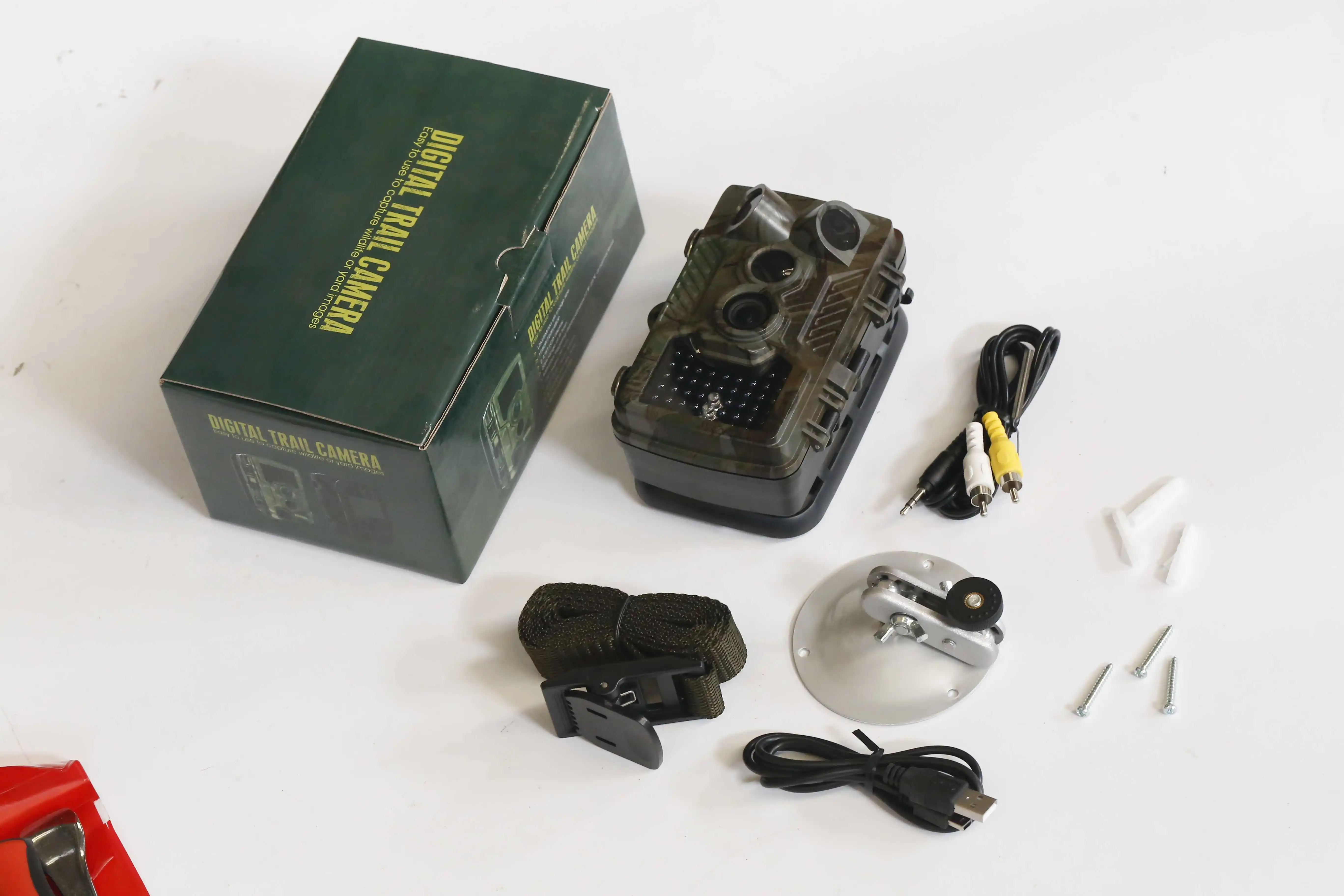 0.2-0.6s Toggle Speed Waterproof IP56 Scouting 2.4'' TFT-LCD color monitor HD Infrared Trail Digital Hunting Camera H-801