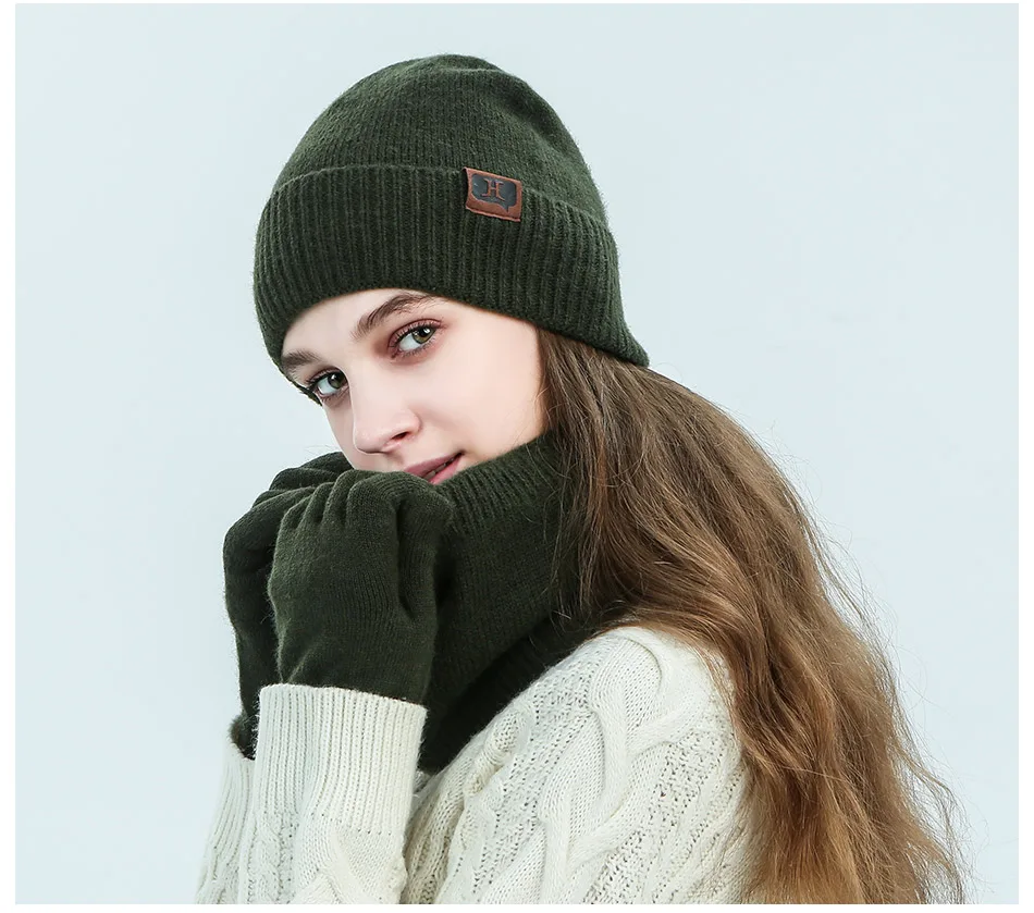 Evrfelan New Warm Winter Hat Scarf Gloves Set Women Men Thick Touch Screen Gloves Thick Soft Beanies Hat Ring Scarf Unisex