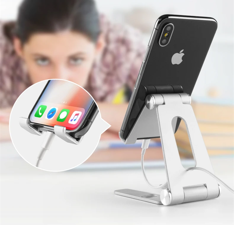 rotatable metal holder (4)