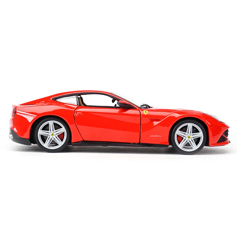 Bburago 1:24 Ferrari F12 Berlinetta спортивный автомобиль статический литой Коллекционная