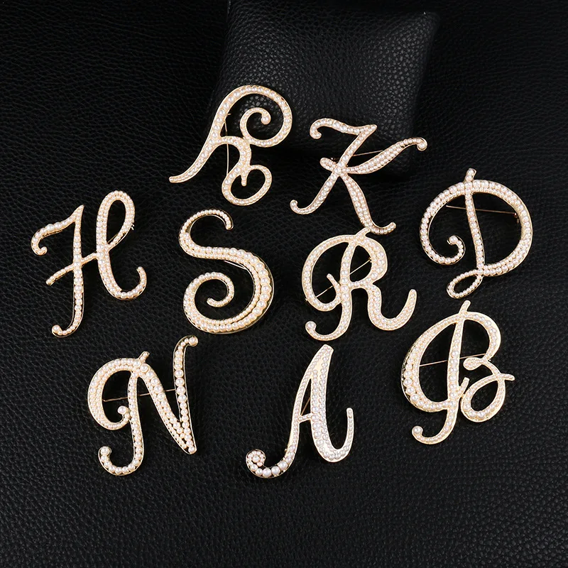 High Quality English Initial Letters Brooches Elegant Imitation Pearls