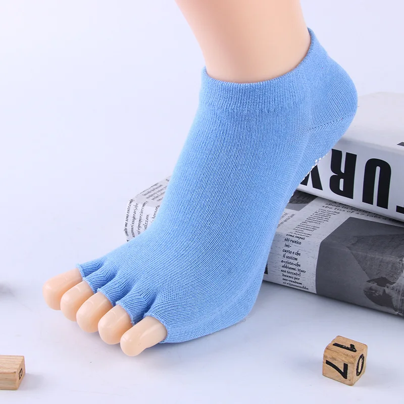 Women Yoga Backless Five Toe Anti-Slip Ankle Grip Socks Backless Silicone Non-slip Dance Gym Fitness Yoga Pilates Cotton Socks - Цвет: X