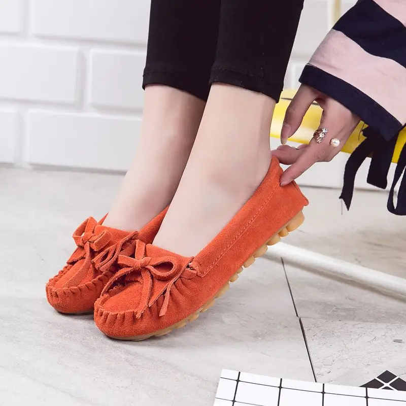 Ceny 2019 buty damskie 100% prawdziwej skóry kobiet płaskie buty mokasyny na co dzień Slip on mieszkania damskie buty mokasyny Lady Tassel