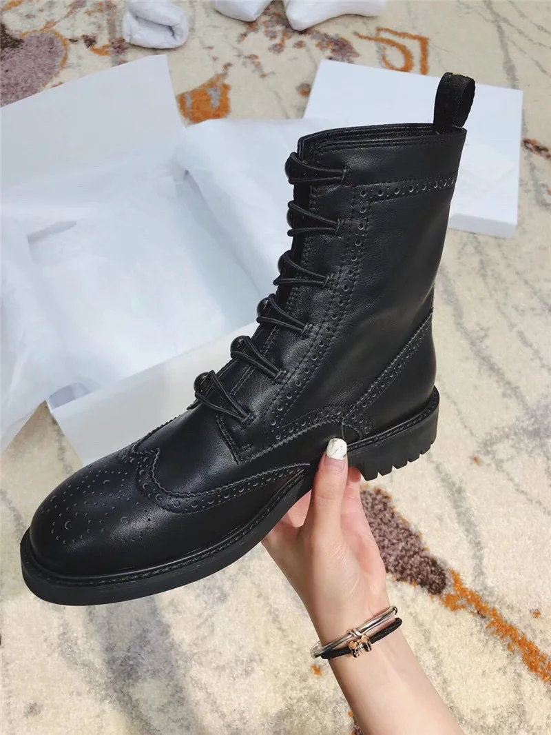 

2019 Autumn And Winter INS Genuine Leather Retro Motorcycle Boots Baby Celebrity Style Bullock Lace-up Martin Boots Women's Chun