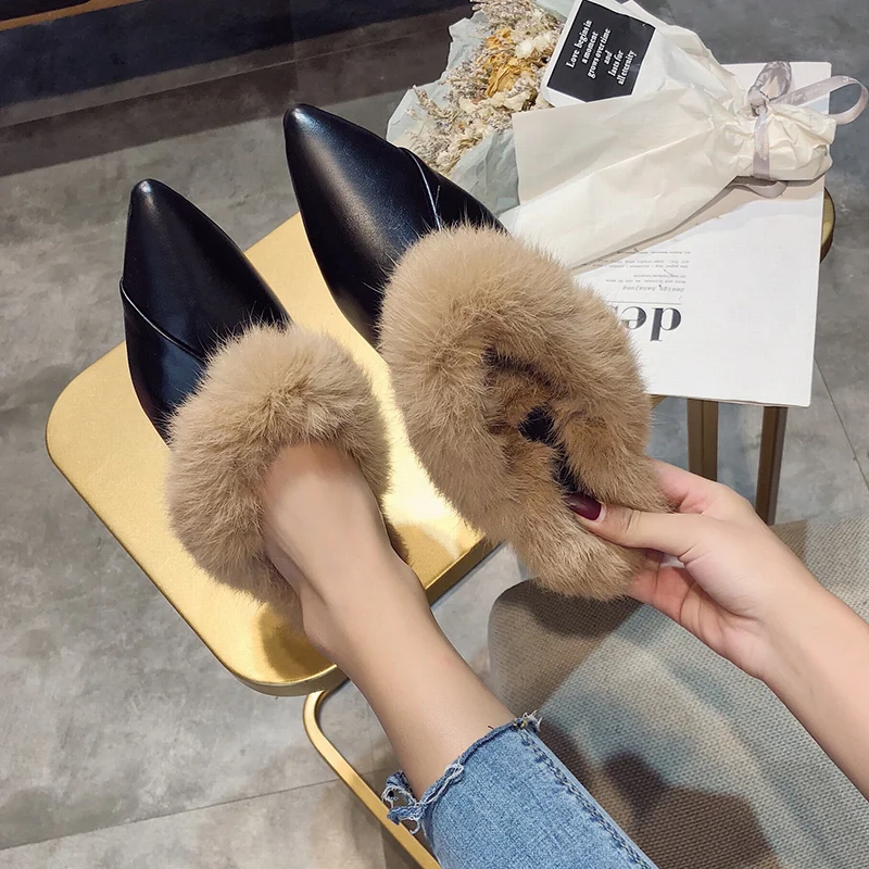 Cover Toe Low Luxury Slides Shoes Woman Slippers Platform Pokemon Plush Mules Women Pointed Designer New Fur Flat Fashion