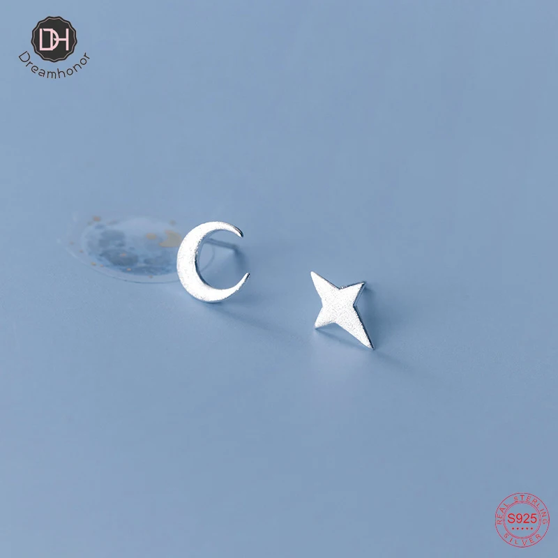 

Dreamhonor Asymmetry Solid 925 Sterling Silver Star & Moon Stud Earrings For Girls Gifts Jewelry Wholesale SMT021