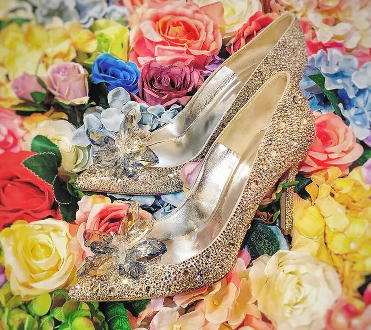Luxury Champagne Crystal Women Wedding Shoes Bride Sexy Pointed Toe High Heels Rhinestone Banquet Shoes High Quality Silver Red
