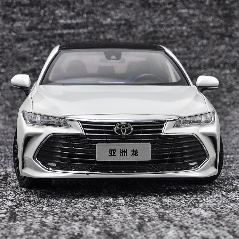 Оригинальная коробка 1:18 Высокая тщательно TOYOTA Avalon сплавочная модель автомобиля статические металлические модели автомобилей для Коллекционные вещи подарок