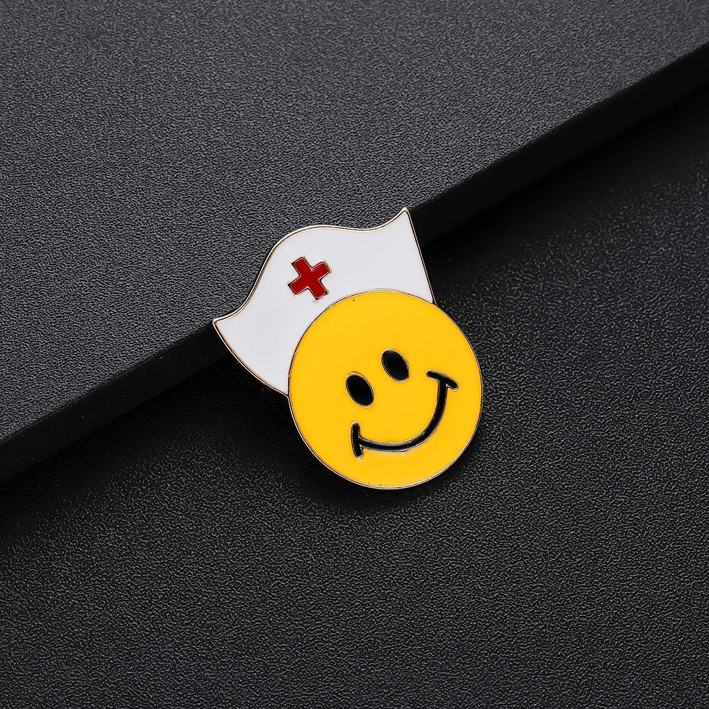 

DCARZZ Nurse Cap Lapel Pin Doctor Nurse Medical Enamel Brooches Cute Party Jewelry Gift Smiling Face Pin Badge Women Accessories