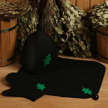 

Set with application "Oak leaf": hat + mitten + mat (in a bag) 5290335
