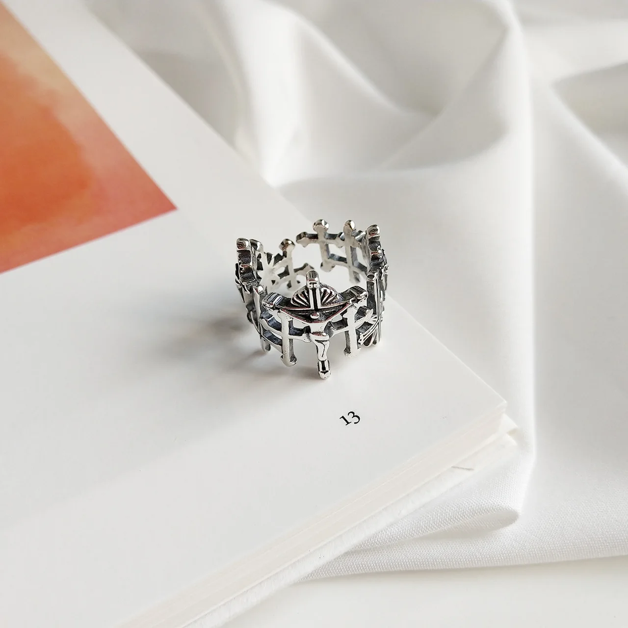 

Inflooring fu gato negro Europe And America 925 Sterling Retro Love And Redemption Cross Ring Women's Forefinger Ring Joints Rin
