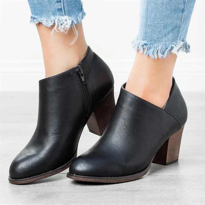 shoetopia_190103_1397_1_1_1024x1024