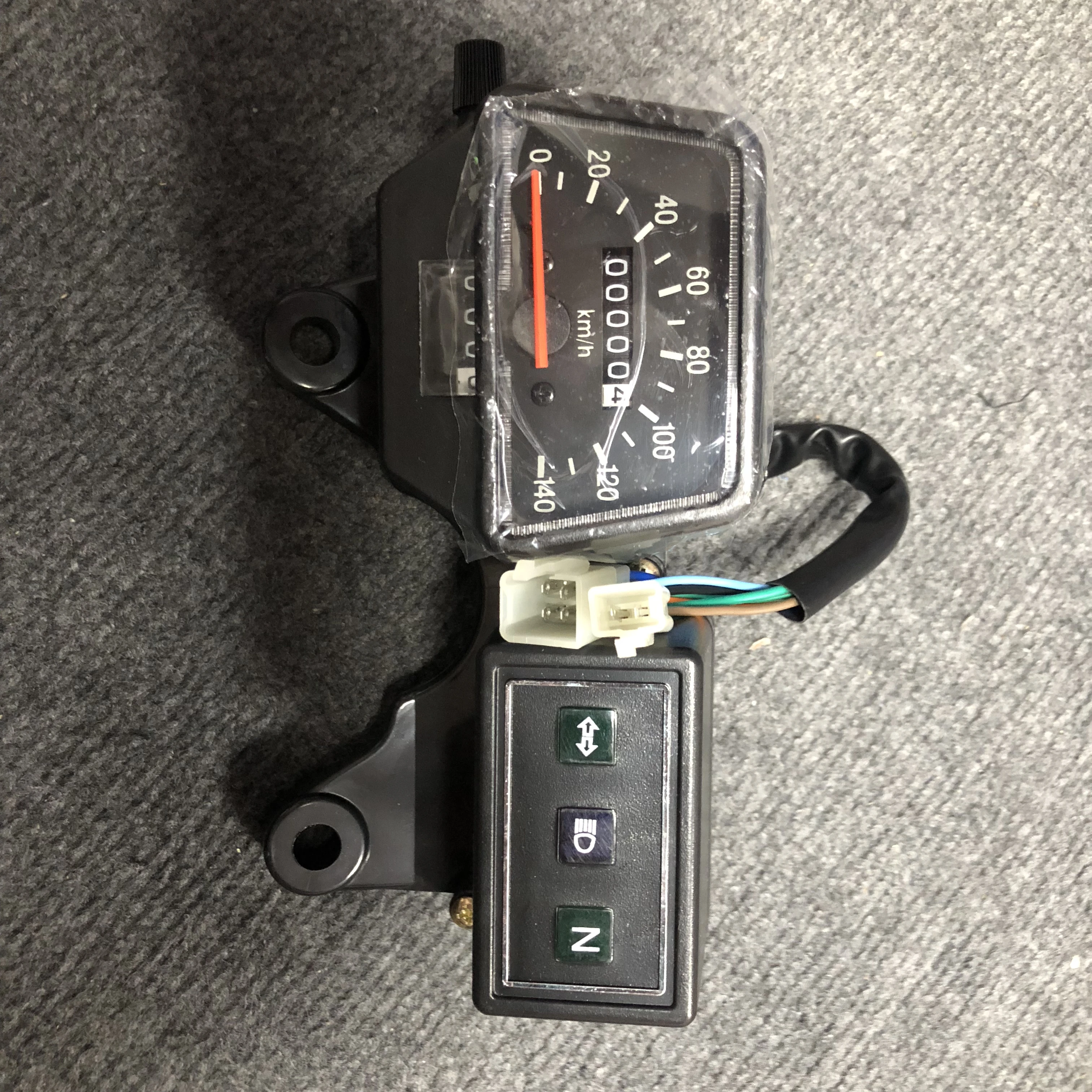 

For Yamaha TW 200 TW200 2001-2015 TW225 2002-2007 Speedometer Tachometer Odometer Gauge Instrument Cluster Assembly Speed Meter