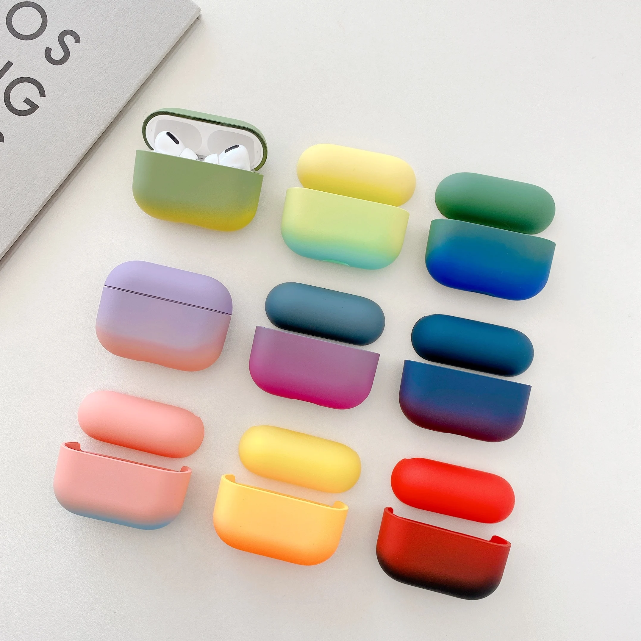 Мягкий силиконовый чехол с градиентной рампой для Apple Airpods Pro защитный
